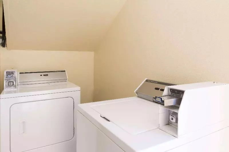 酒店 Days Inn By Wyndham Rayne/crowley