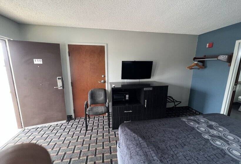 فندق Executive Inn