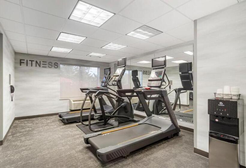 فندق Fairfield Inn & Suites Boone