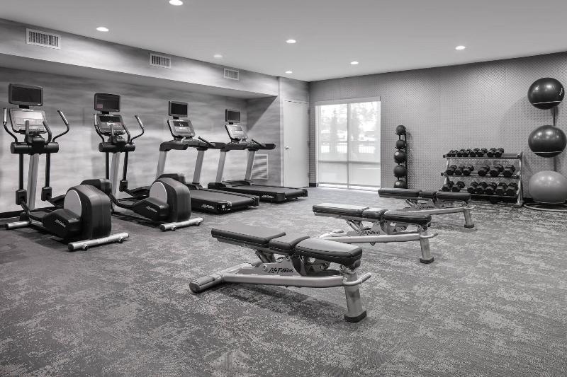 فندق Fairfield Inn & Suites By Marriott Tulsa Central