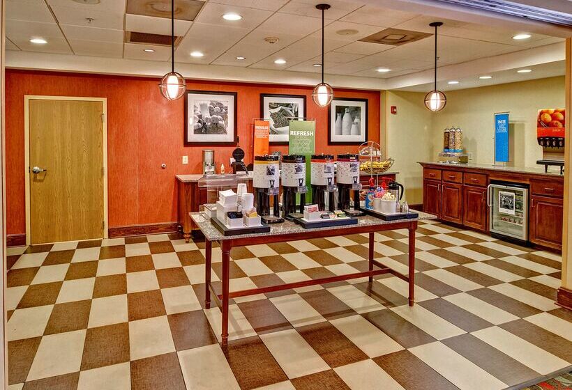 Отель Hampton Inn Greenville