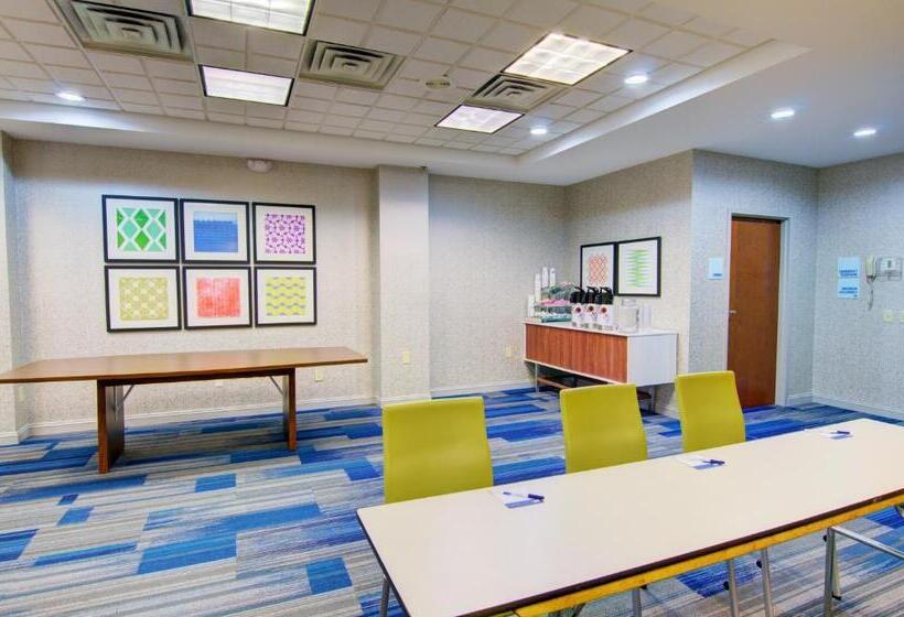 ホテル Holiday Inn Express Blacksburg, An Ihg