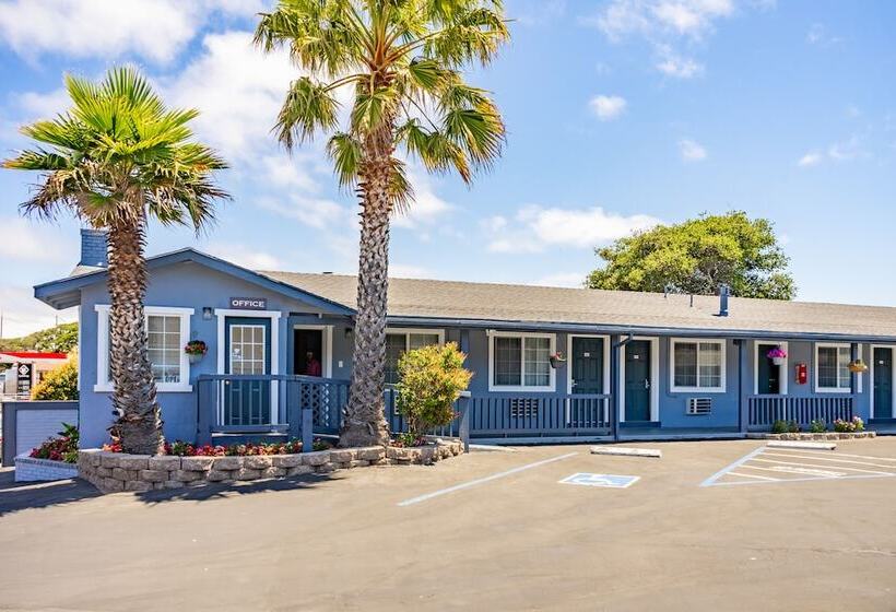 酒店 The Monterey Fireplace Inn