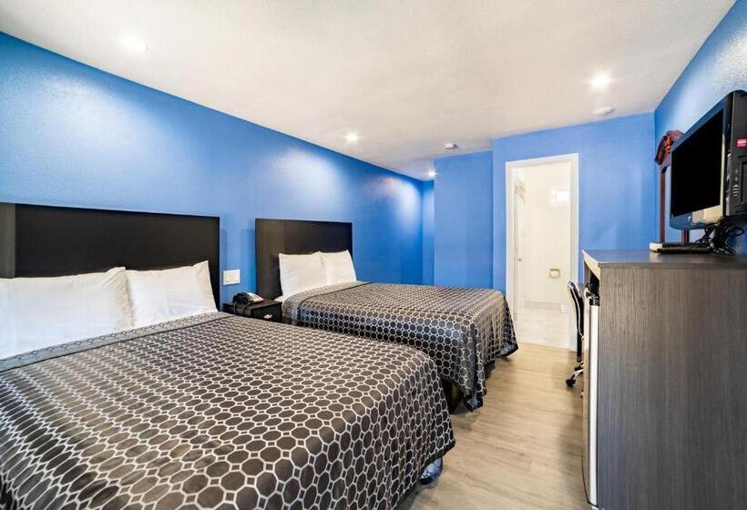 酒店 The Monterey Fireplace Inn