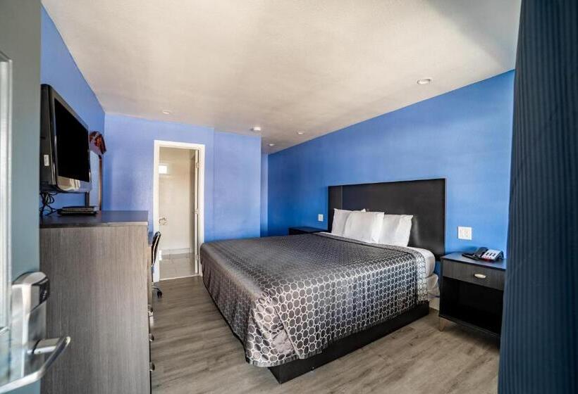 酒店 The Monterey Fireplace Inn