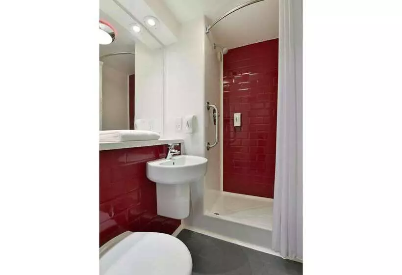 Hotelli Travelodge London Excel