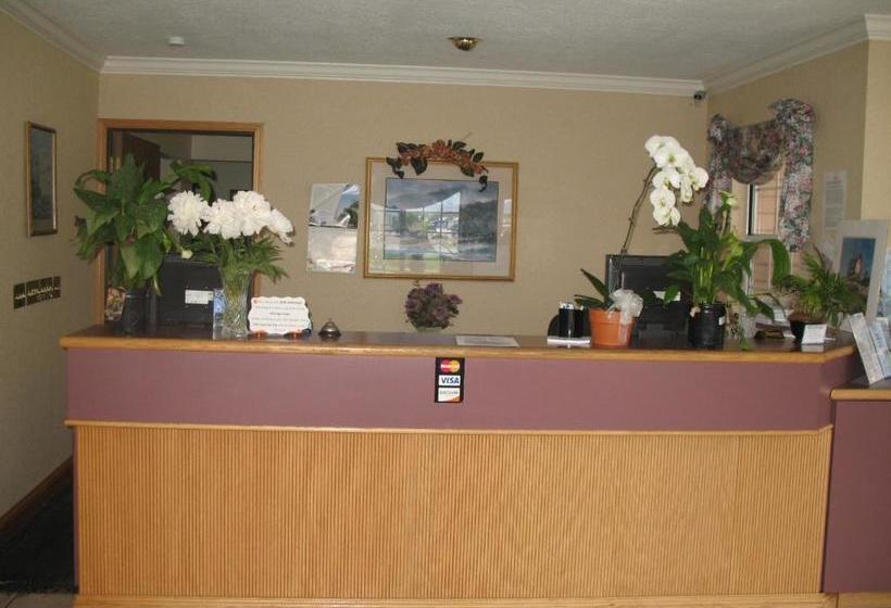 מוטל Great Lakes Inn