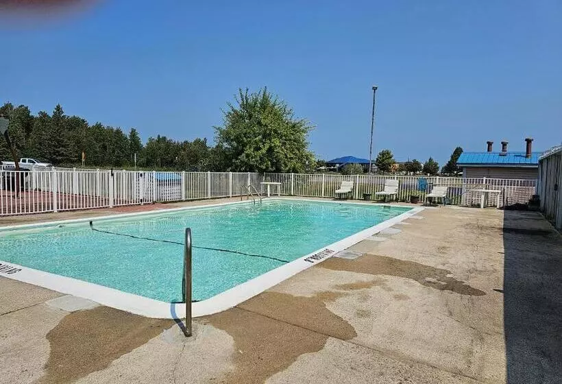 مُتل Great Lakes Inn