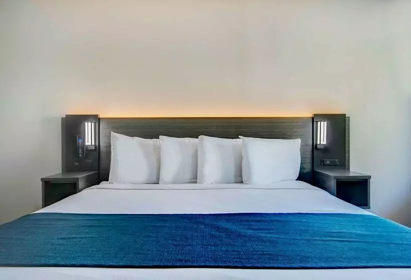 Studio 6ocean Springs, Ms