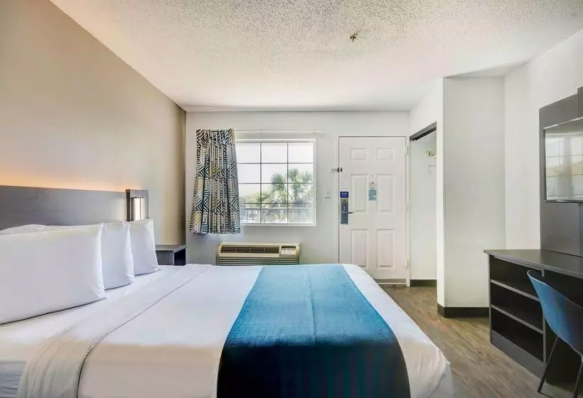 Studio 6ocean Springs, Ms