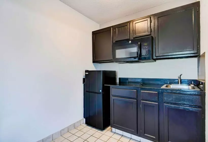 Studio 6ocean Springs, Ms