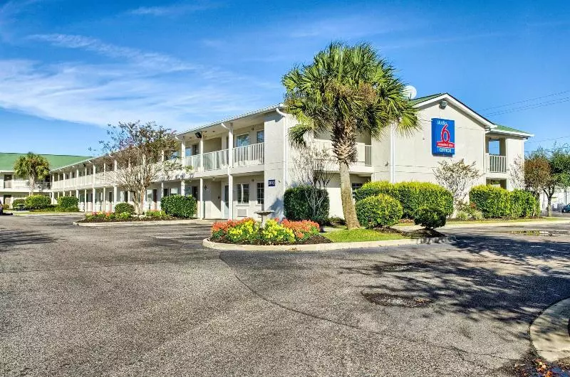 Studio 6ocean Springs, Ms