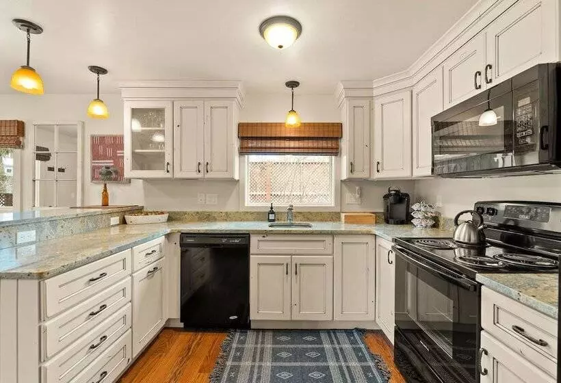 Bridge Street Cottages