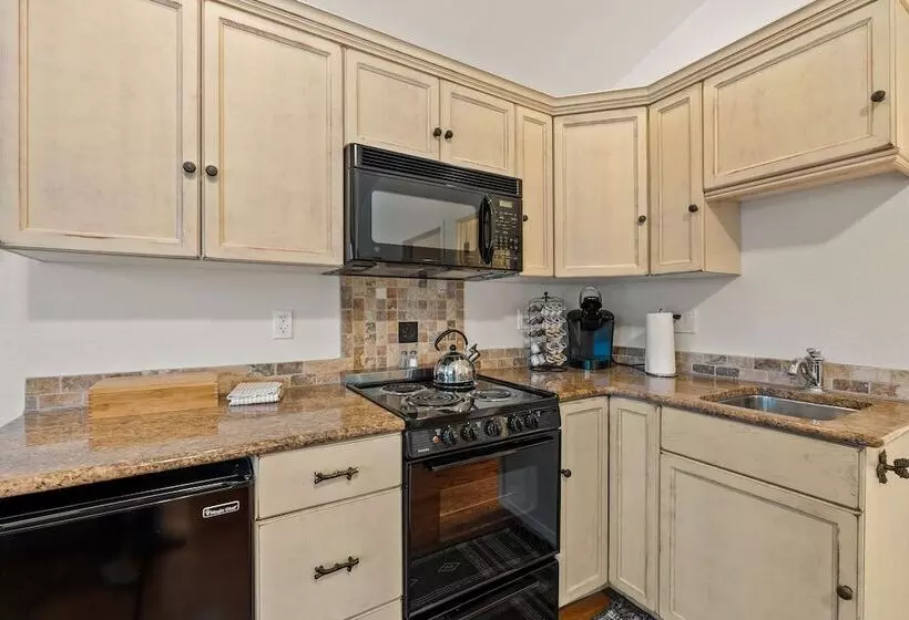 Bridge Street Cottages