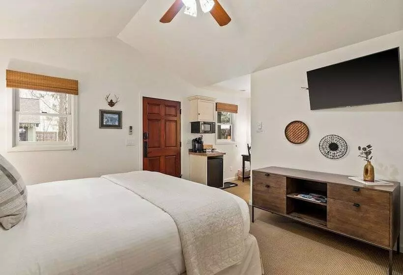 Bridge Street Cottages