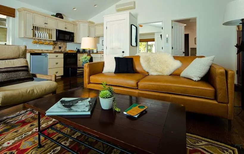 Bridge Street Cottages