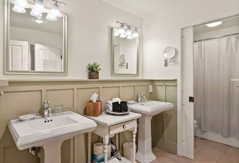 Bridge Street Cottages