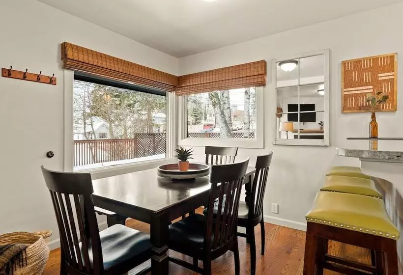 Bridge Street Cottages