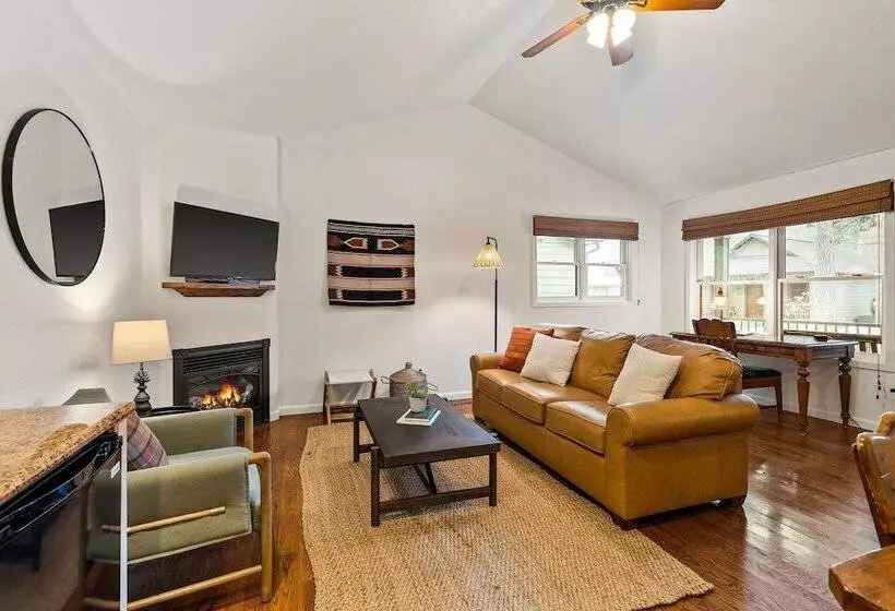 Bridge Street Cottages