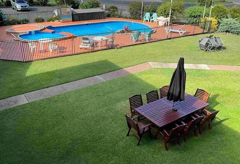 Bucketts Way Motel Gloucester