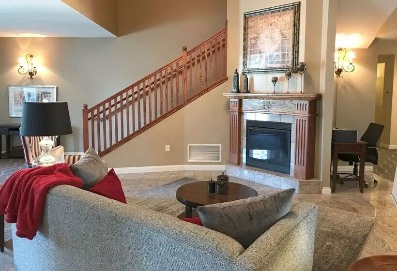 Grandstay Hotel & Suites Ames