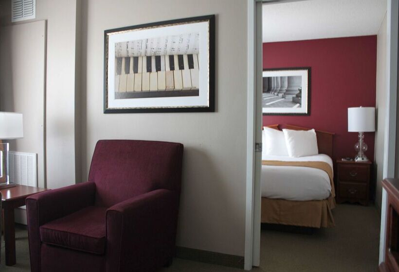 Grandstay Hotel & Suites Ames