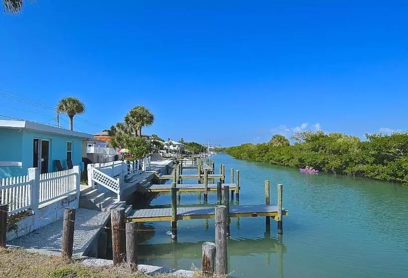 호텔 A Beach Retreat On Casey Key