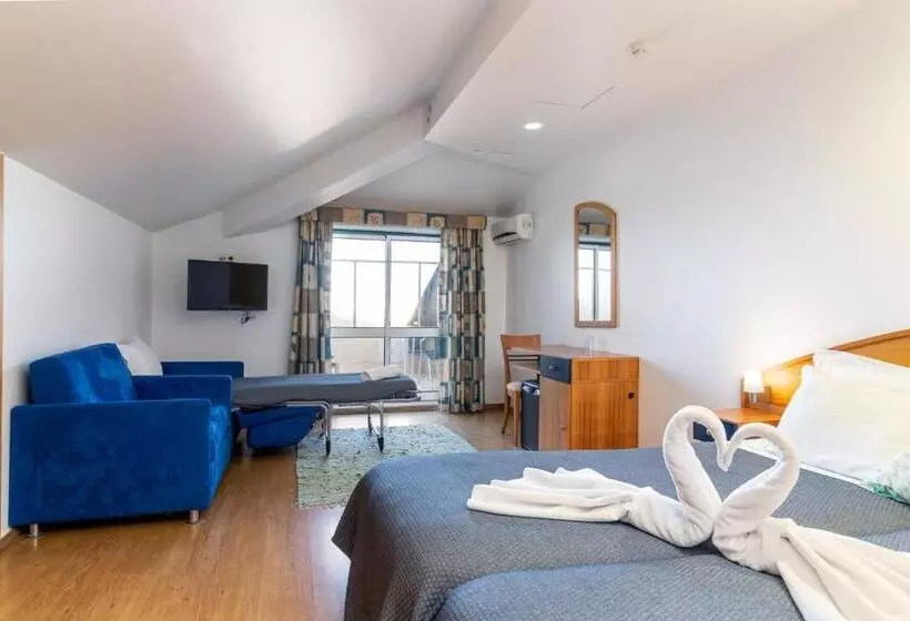 Отель Albergaria Pedra D'ouro