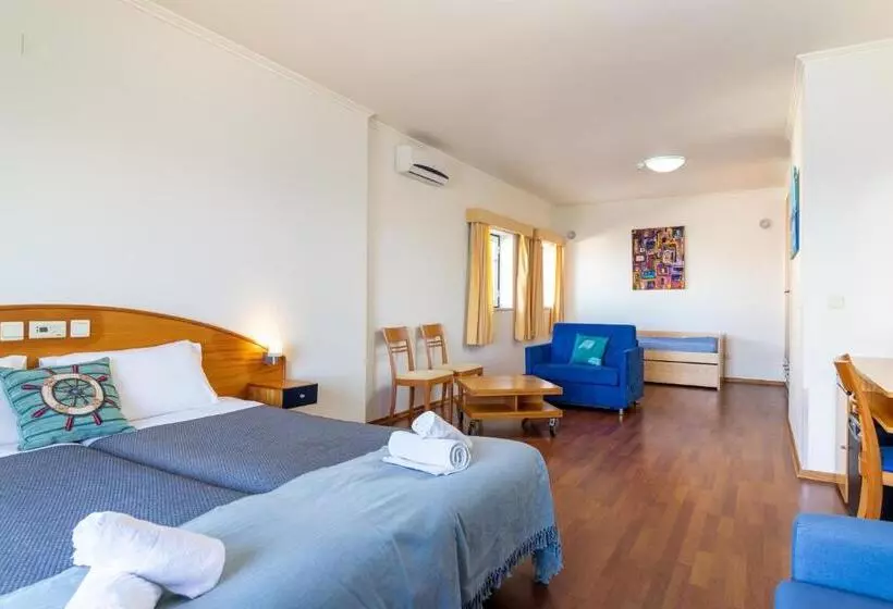 Отель Albergaria Pedra D'ouro