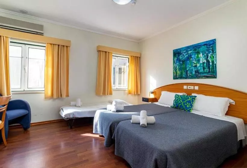 Отель Albergaria Pedra D'ouro