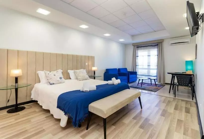 Отель Albergaria Pedra D'ouro