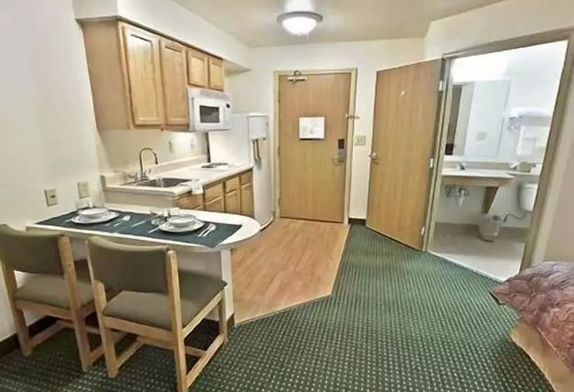 Hotelli Birch Hill Suites Dayton Wp Afb