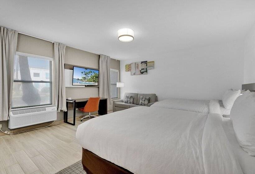 Отель Comfort Inn