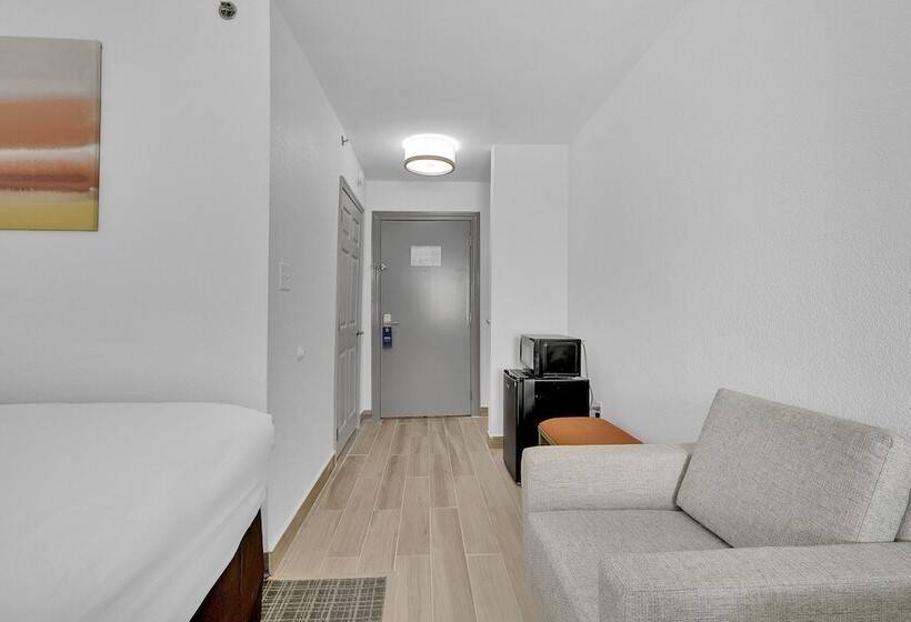 Отель Comfort Inn