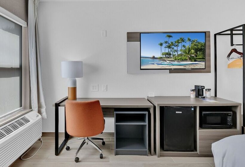 Отель Comfort Inn