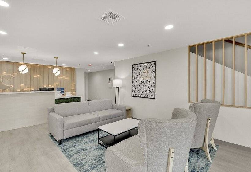 Отель Comfort Inn