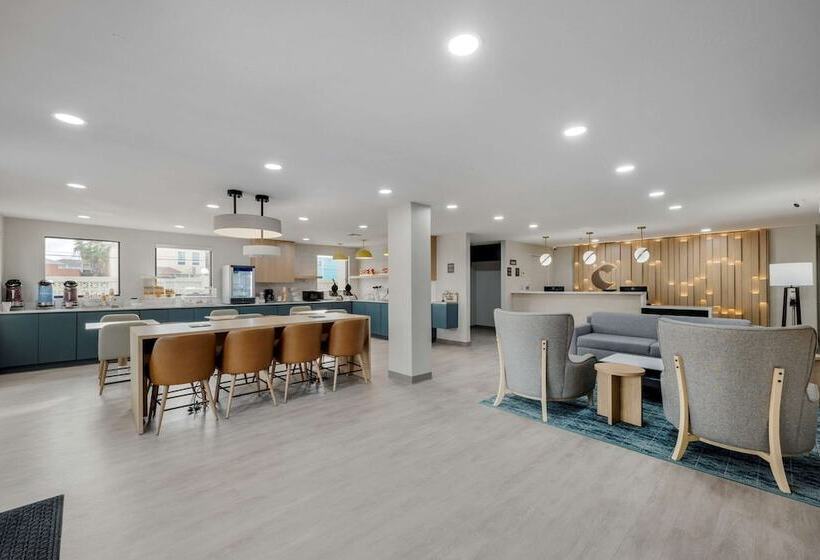 Отель Comfort Inn