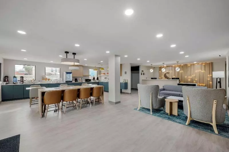 ホテル Comfort Inn