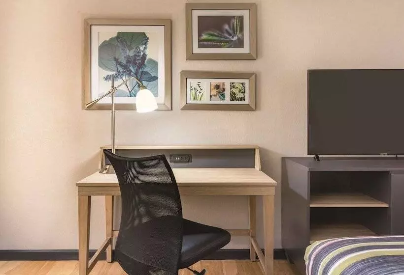 فندق Country Inn & Suites By Radisson, Madison Southwest, Wi