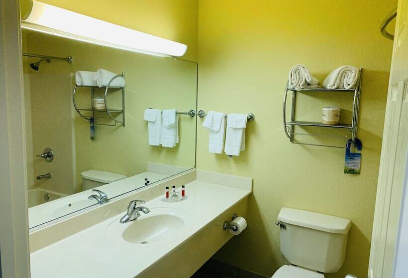 Отель Days Inn By Wyndham Trumann Ar