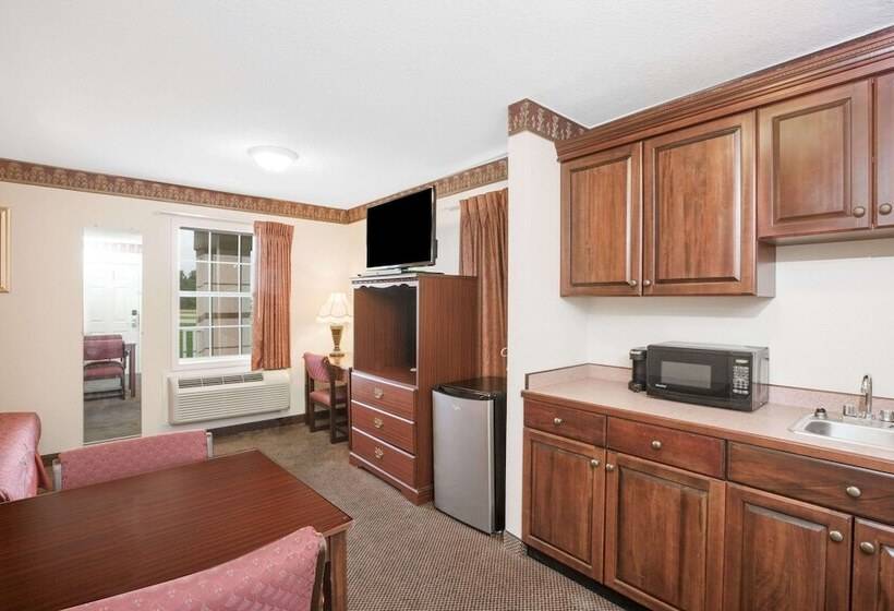 Отель Days Inn By Wyndham Trumann Ar