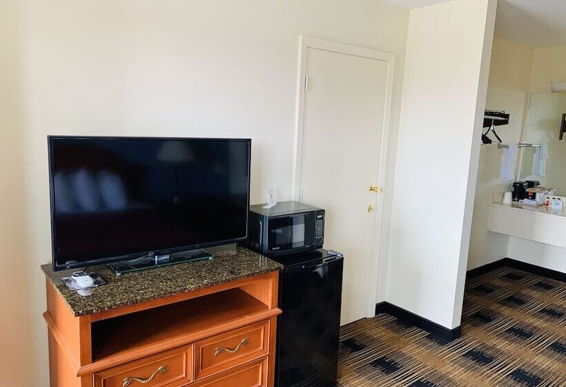 Отель Days Inn By Wyndham Trumann Ar