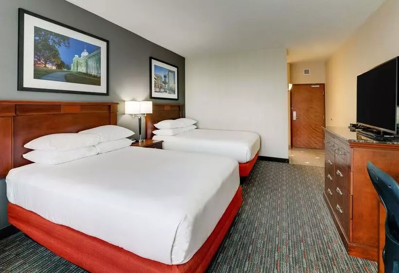 هتل Drury Inn & Suites Montgomery