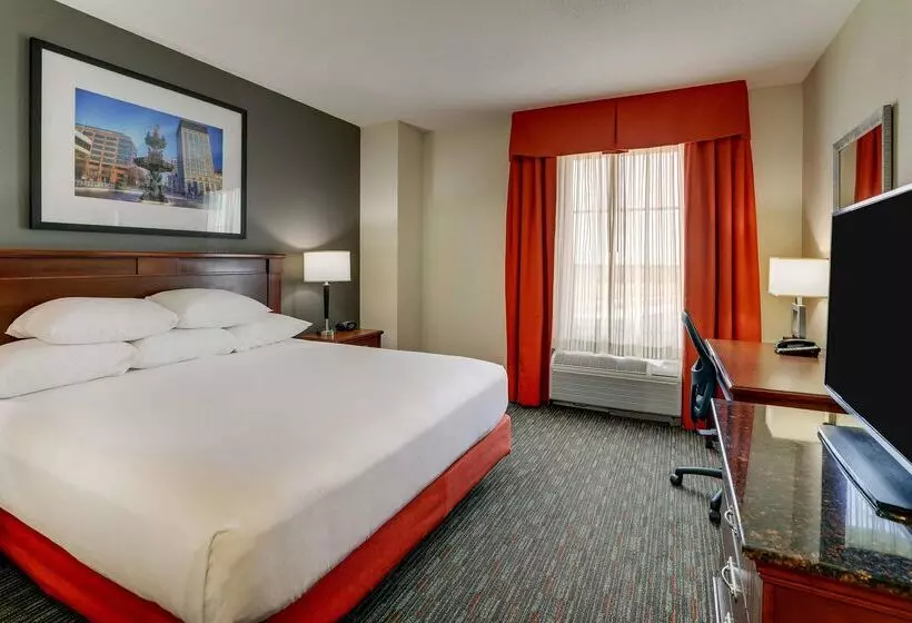 هتل Drury Inn & Suites Montgomery