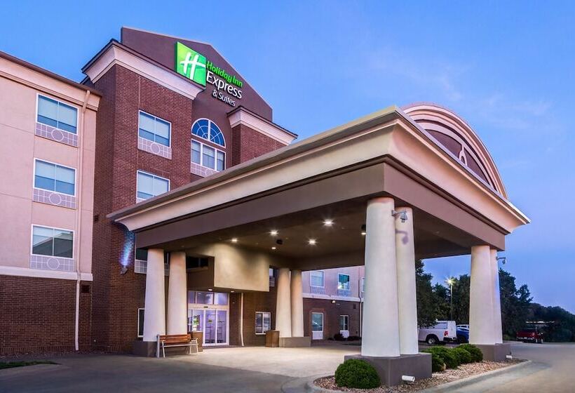Holiday Inn Express Hotel & Suites Salina, An Ihg