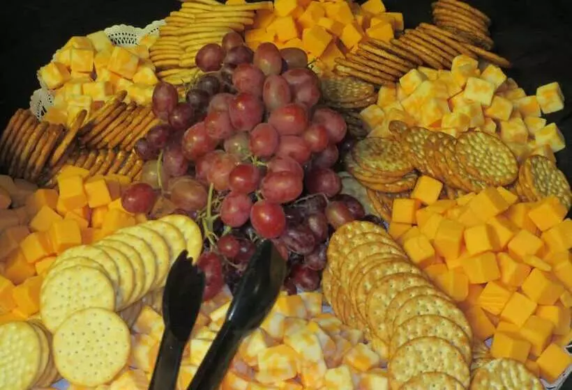 Holiday Inn Express Hotel & Suites Salina, An Ihg