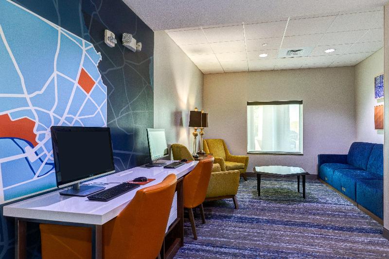 Holiday Inn Express Hotel & Suites Salina, An Ihg
