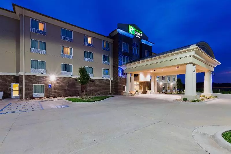 Holiday Inn Express Hotel & Suites Salina, An Ihg