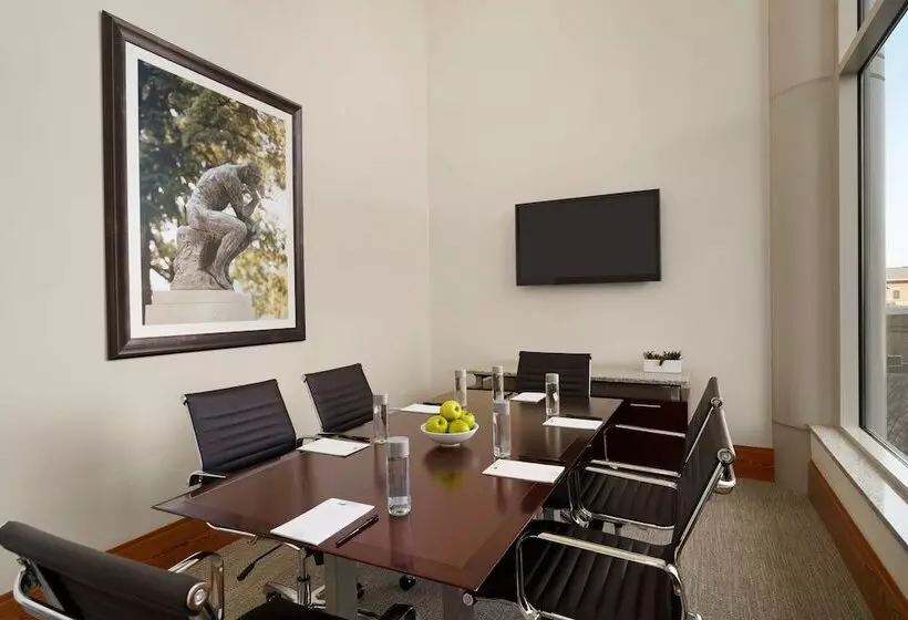 酒店 Homewood Suites By Hilton University City