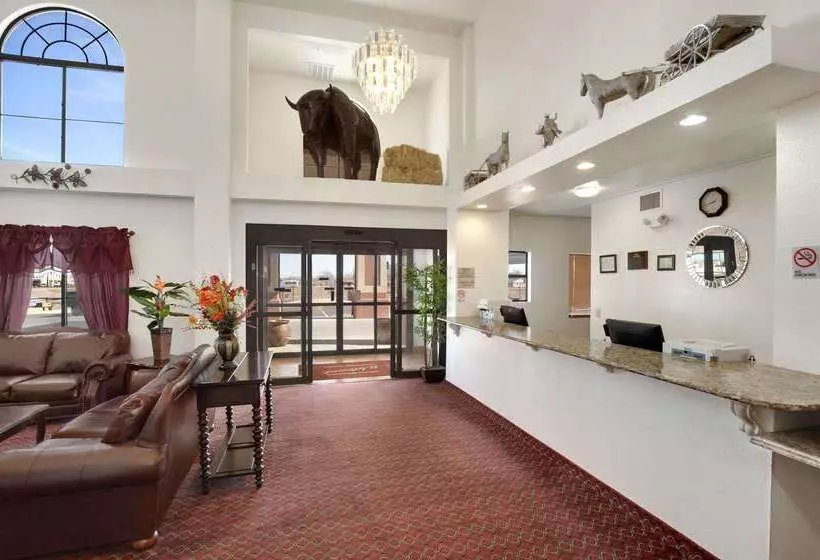 Отель Howard Johnson By Wyndham Lubbock Tx